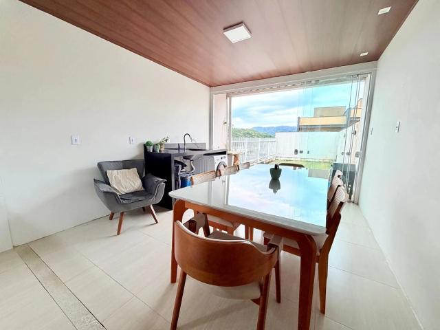 Casa / Sobrado para Venda em Joinville/SC João Costa 2 Quartos