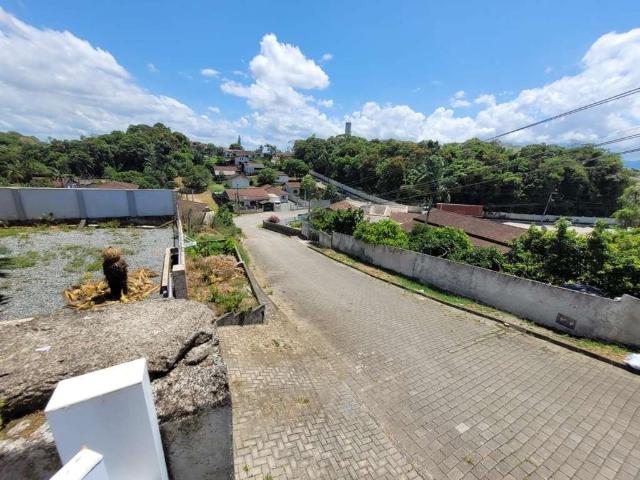 Casa / Sobrado para Venda em Joinville/SC João Costa 3 Quartos