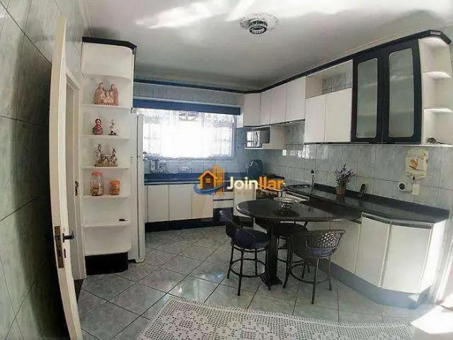 Casa / Sobrado para Venda em Joinville/SC João Costa 3 Quartos