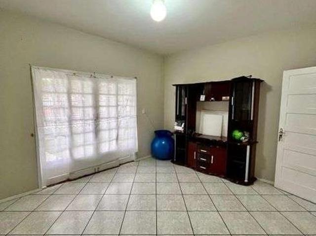 Casa / Sobrado para Venda em Joinville/SC João Costa 3 Quartos