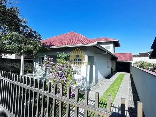 Casa / Sobrado para Venda em Joinville/SC João Costa 3 Quartos
