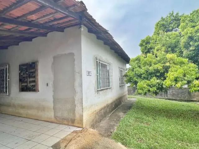 Casa / Sobrado para Venda em Joinville/SC João Costa 3 Quartos
