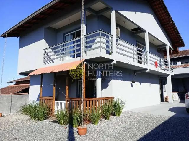 Casa / Sobrado para Venda em Joinville/SC João Costa 5 Quartos