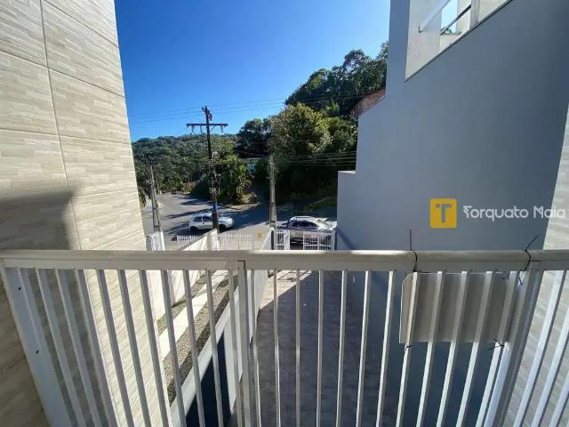 Casa / Sobrado para Venda em Joinville/SC Nova Brasília 2 Quartos