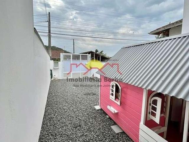 Casa / Sobrado para Venda em Joinville/SC Nova Brasília 2 Quartos