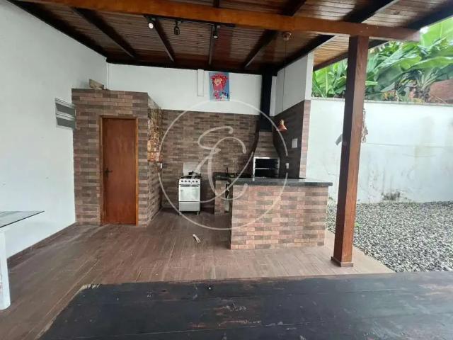 Casa / Sobrado para Venda em Joinville/SC Nova Brasília 2 Quartos