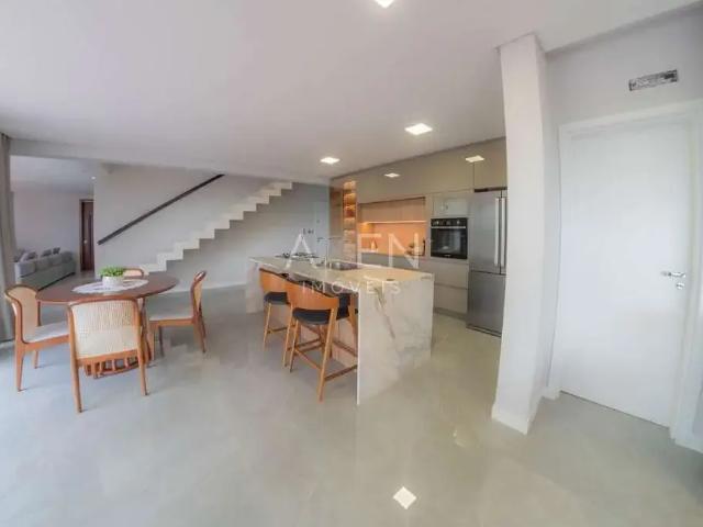 Casa / Sobrado para Venda em Joinville/SC Nova Brasília 3 Quartos