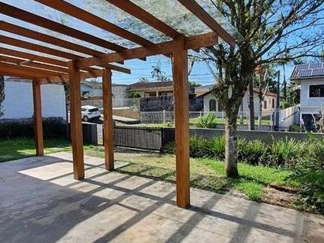 Casa / Sobrado para Venda em Joinville/SC Nova Brasília 3 Quartos
