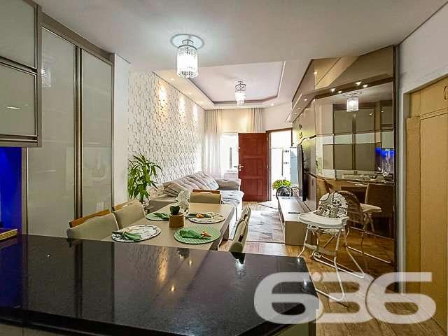 Casa / Sobrado para Venda em Joinville/SC Nova Brasília 3 Quartos