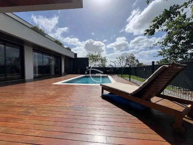 Casa / Sobrado para Venda em Joinville/SC Nova Brasília 3 Quartos