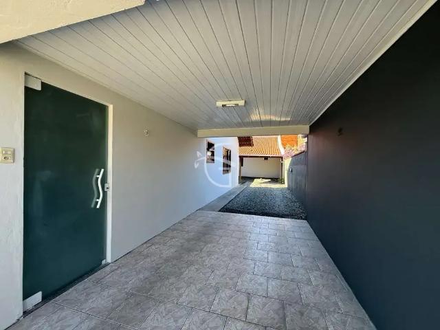 Casa / Sobrado para Venda em Joinville/SC Nova Brasília 3 Quartos