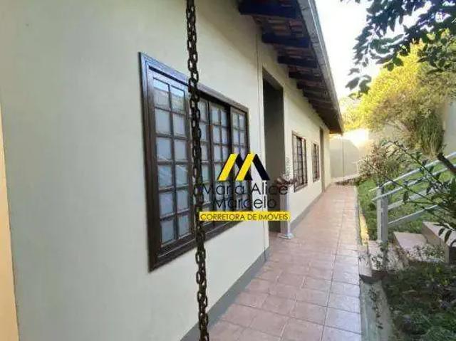 Casa / Sobrado para Venda em Joinville/SC Nova Brasília 3 Quartos