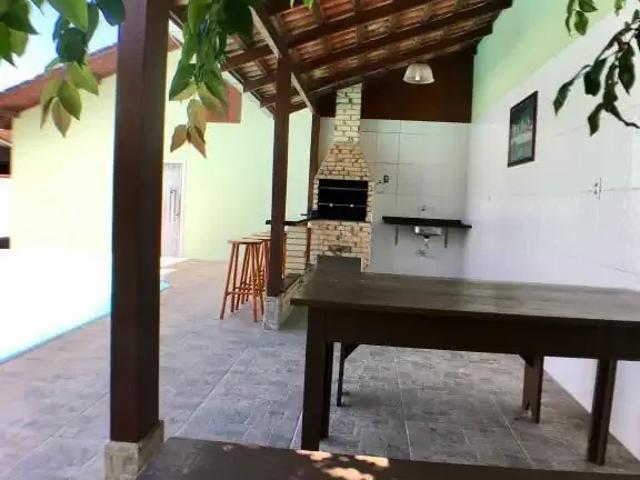 Casa / Sobrado para Venda em Joinville/SC Nova Brasília 3 Quartos