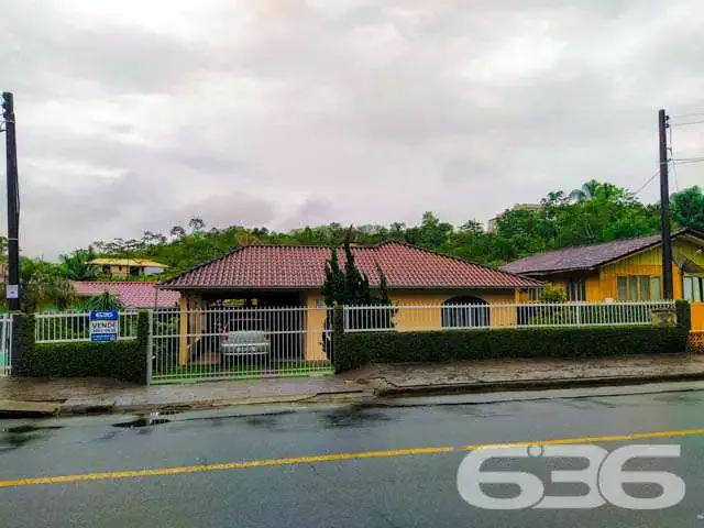 Casa / Sobrado para Venda em Joinville/SC Nova Brasília 4 Quartos