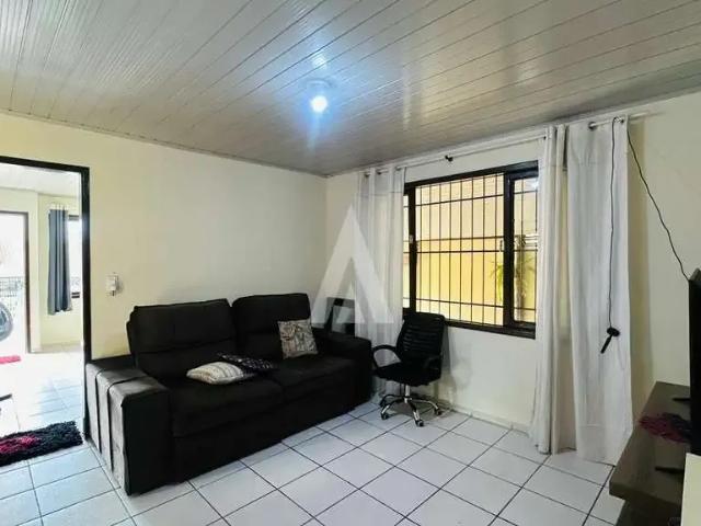 Casa / Sobrado para Venda em Joinville/SC Nova Brasília 4 Quartos