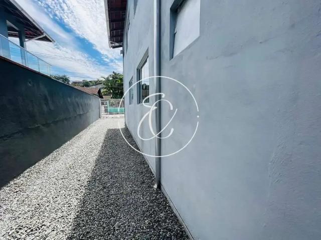 Casa / Sobrado para Venda em Joinville/SC Nova Brasília 8 Quartos