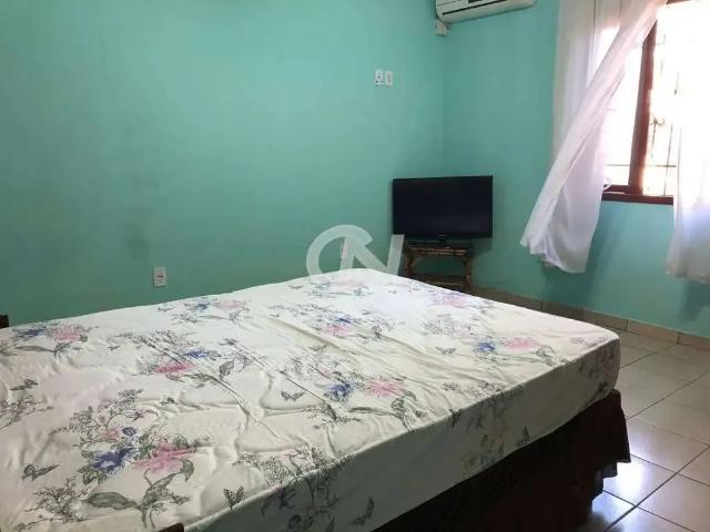 Casa / Sobrado para Venda em Joinville/SC Paranaguamirim 1 Quartos