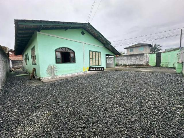 Casa / Sobrado para Venda em Joinville/SC Paranaguamirim 2 Quartos