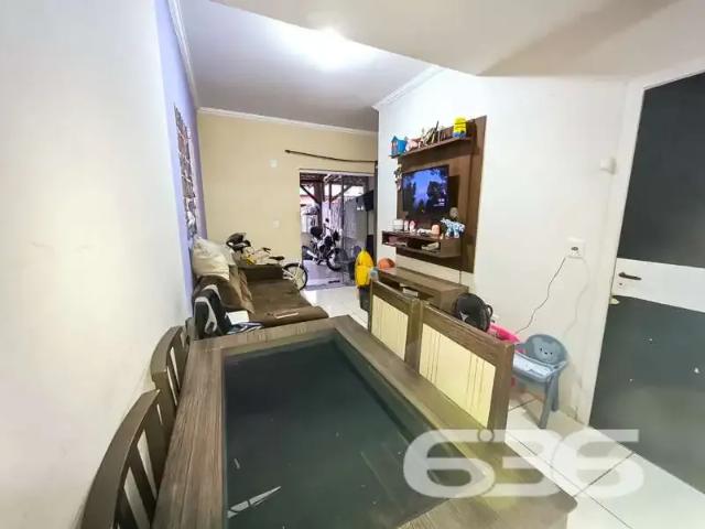 Casa / Sobrado para Venda em Joinville/SC Paranaguamirim 2 Quartos