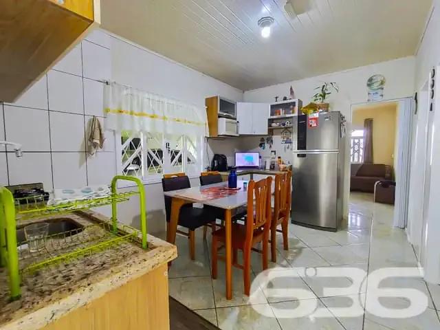 Casa / Sobrado para Venda em Joinville/SC Paranaguamirim 3 Quartos