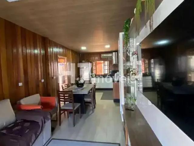 Casa / Sobrado para Venda em Joinville/SC Petrópolis 3 Quartos