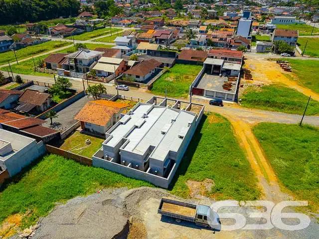 Casa / Sobrado para Venda em Joinville/SC Petrópolis 2 Quartos