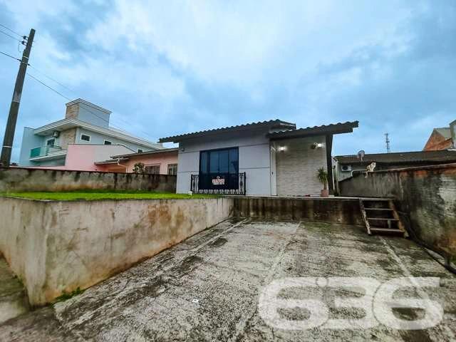 Casa / Sobrado para Venda em Joinville/SC Petrópolis 3 Quartos