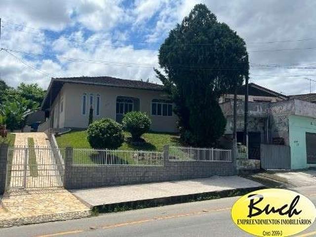Casa / Sobrado para Venda em Joinville/SC Petrópolis 3 Quartos