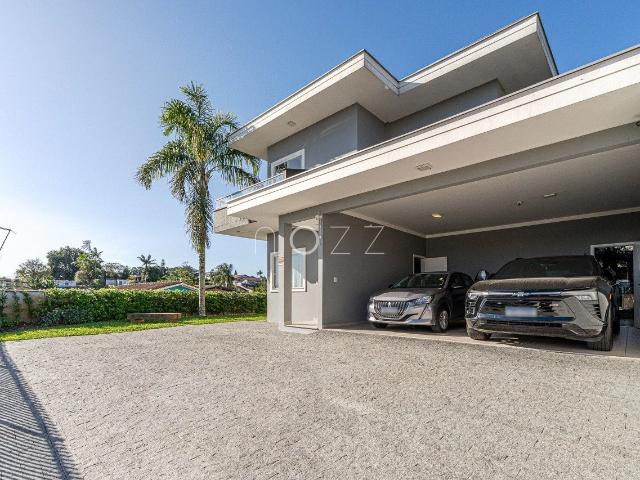 Casa / Sobrado para Venda em Joinville/SC Petrópolis 3 Quartos