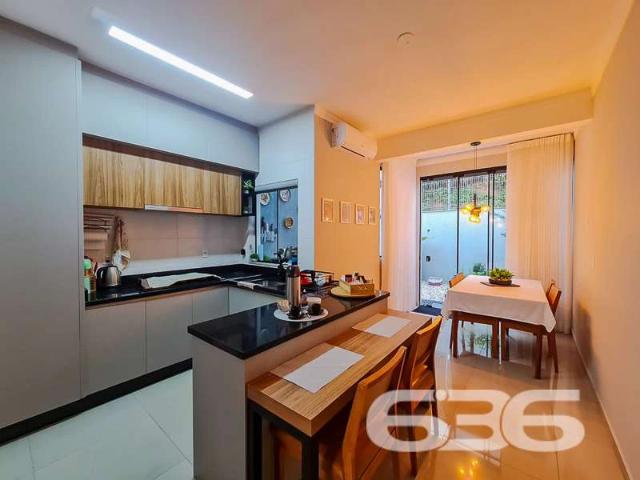 Casa / Sobrado para Venda em Joinville/SC Petrópolis 3 Quartos