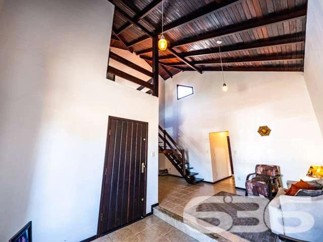 Casa / Sobrado para Venda em Joinville/SC Petrópolis 4 Quartos
