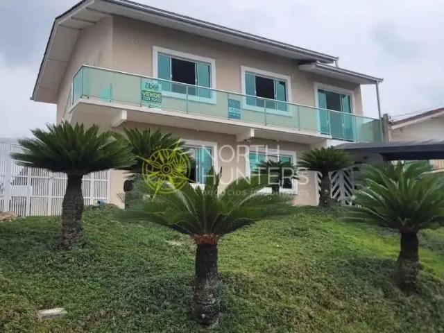 Casa / Sobrado para Venda em Joinville/SC Petrópolis 6 Quartos