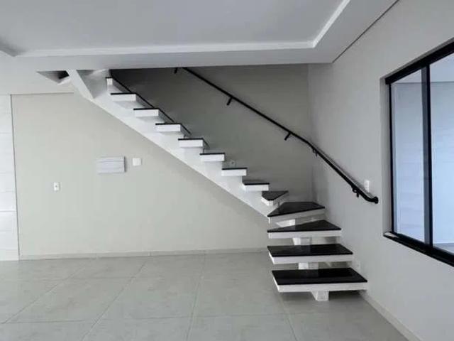 Casa / Sobrado para Venda em Joinville/SC São Marcos 3 Quartos