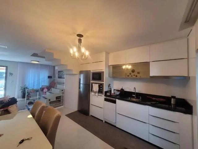 Casa / Sobrado para Venda em Joinville/SC São Marcos 3 Quartos
