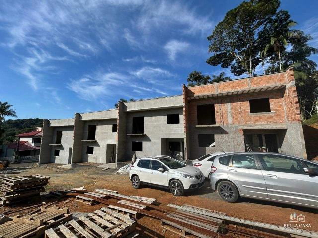 Casa / Sobrado para Venda em Joinville/SC São Marcos 3 Quartos