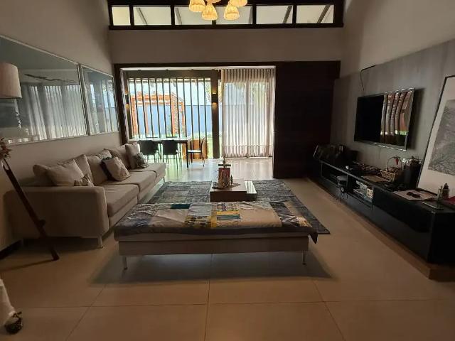 Casa / Sobrado para Venda em Joinville/SC São Marcos 3 Quartos