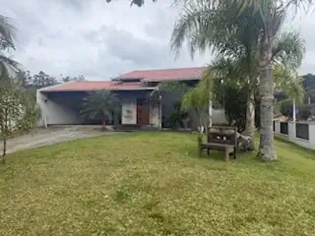 Casa / Sobrado para Venda em Joinville/SC São Marcos 3 Quartos