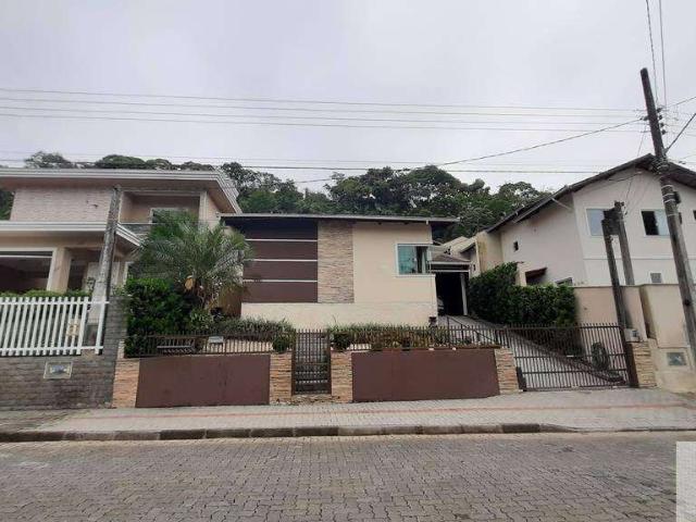 Casa / Sobrado para Venda em Joinville/SC Santa Catarina 4 Quartos