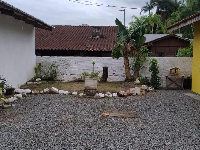 Casa / Sobrado para Venda em Joinville/SC Santa Catarina 2 Quartos