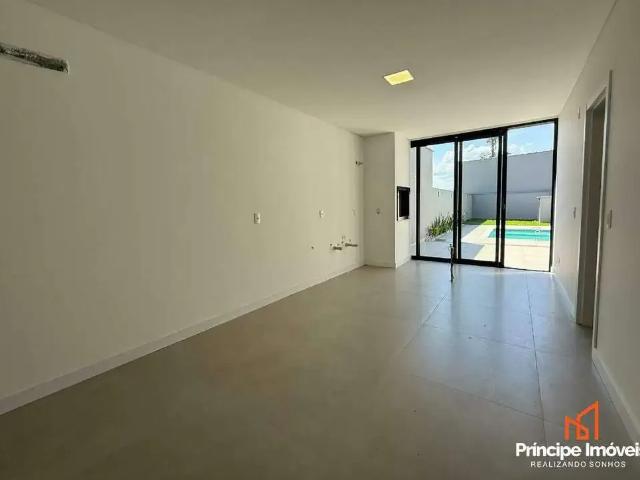 Casa / Sobrado para Venda em Joinville/SC Santo Antônio 3 Quartos