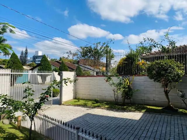Casa / Sobrado para Venda em Joinville/SC Santo Antônio 3 Quartos