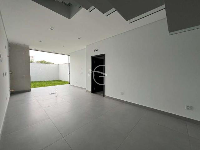 Casa / Sobrado para Venda em Joinville/SC Santo Antônio 3 Quartos