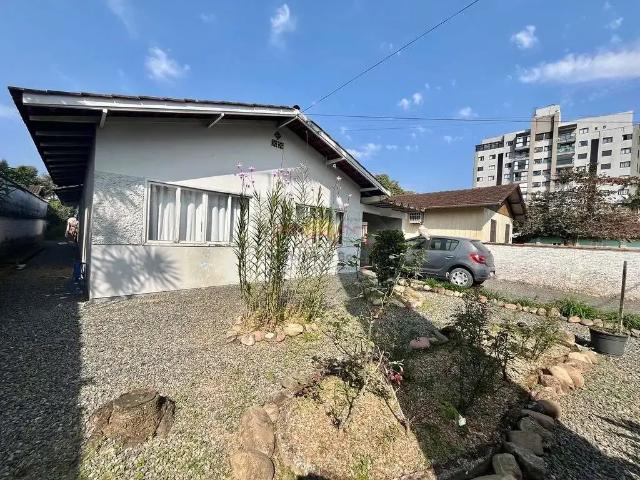 Casa / Sobrado para Venda em Joinville/SC Santo Antônio 3 Quartos