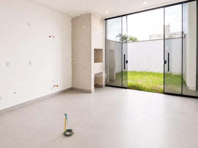 Casa / Sobrado para Venda em Joinville/SC Santo Antônio 3 Quartos