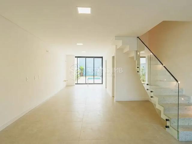 Casa / Sobrado para Venda em Joinville/SC Santo Antônio 3 Quartos