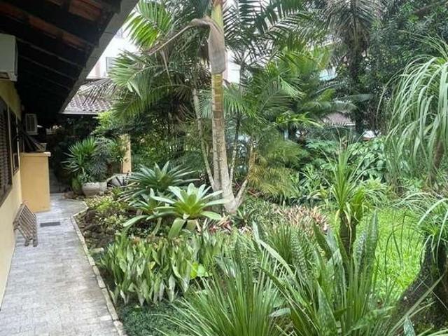 Casa / Sobrado para Venda em Joinville/SC Santo Antônio 4 Quartos