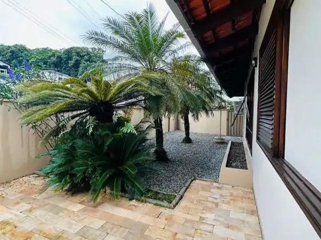 Casa / Sobrado para Venda em Joinville/SC Santo Antônio 4 Quartos