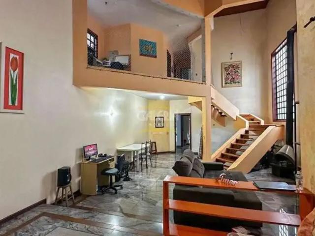 Casa / Sobrado para Venda em Joinville/SC Santo Antônio 4 Quartos