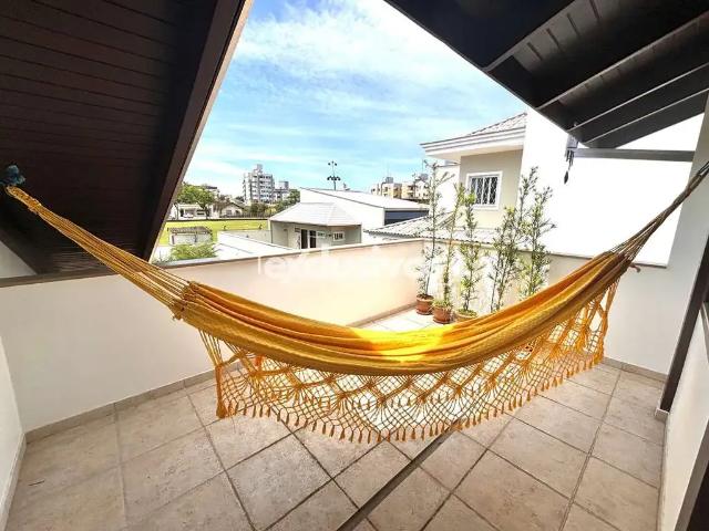 Casa / Sobrado para Venda em Joinville/SC Santo Antônio 4 Quartos