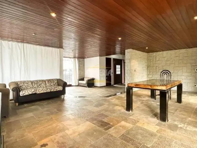 Casa / Sobrado para Venda em Joinville/SC Santo Antônio 4 Quartos